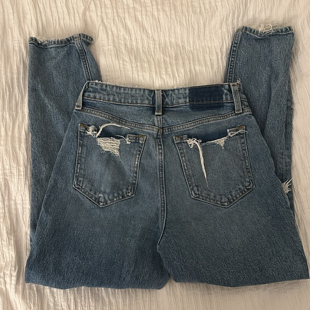 Abercrombie & Fitch Curve Love High Rise Mom Jean – Size 27/4R - Picture 5 of 6